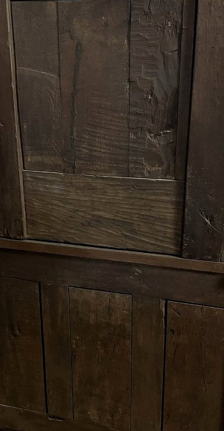 Two-section Cabinet-style Sideboard In Molded Walnut – Louis XIII Period, 17th Century-photo-3