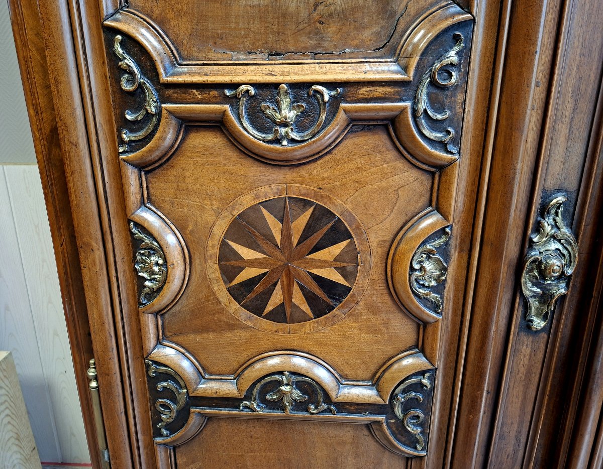 Richly Molded And Inlaid Louis XIV Walnut Cabinet – 18th Century-photo-1