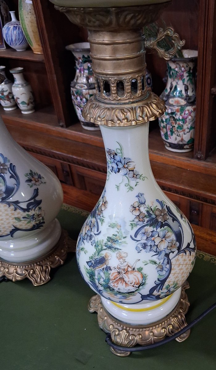 Pair Of Electrified Oil Lamps Made Of Painted Opaline Glass – 19th Century -photo-3