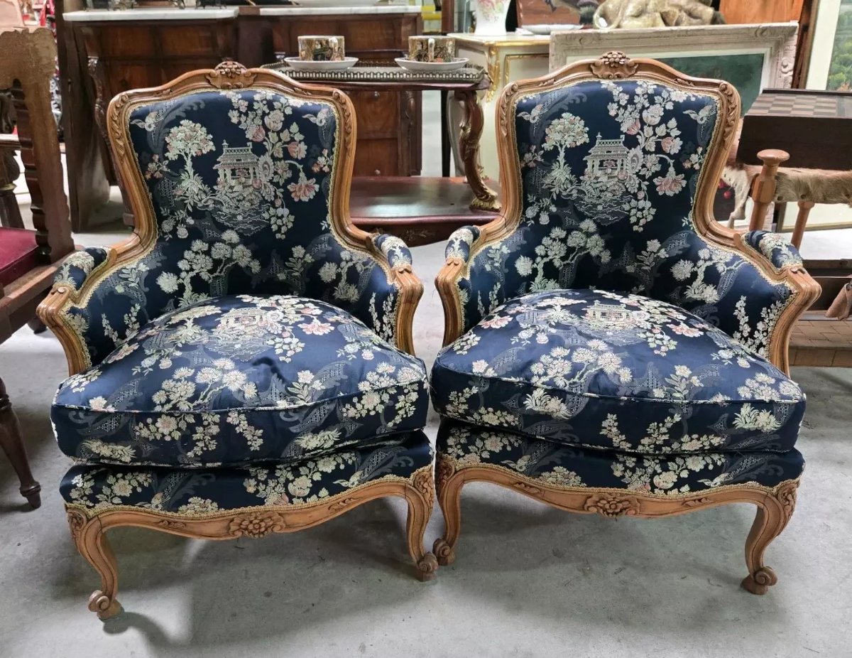 Paire de bergères de style Louis XV à tapisserie japonisante -photo-2