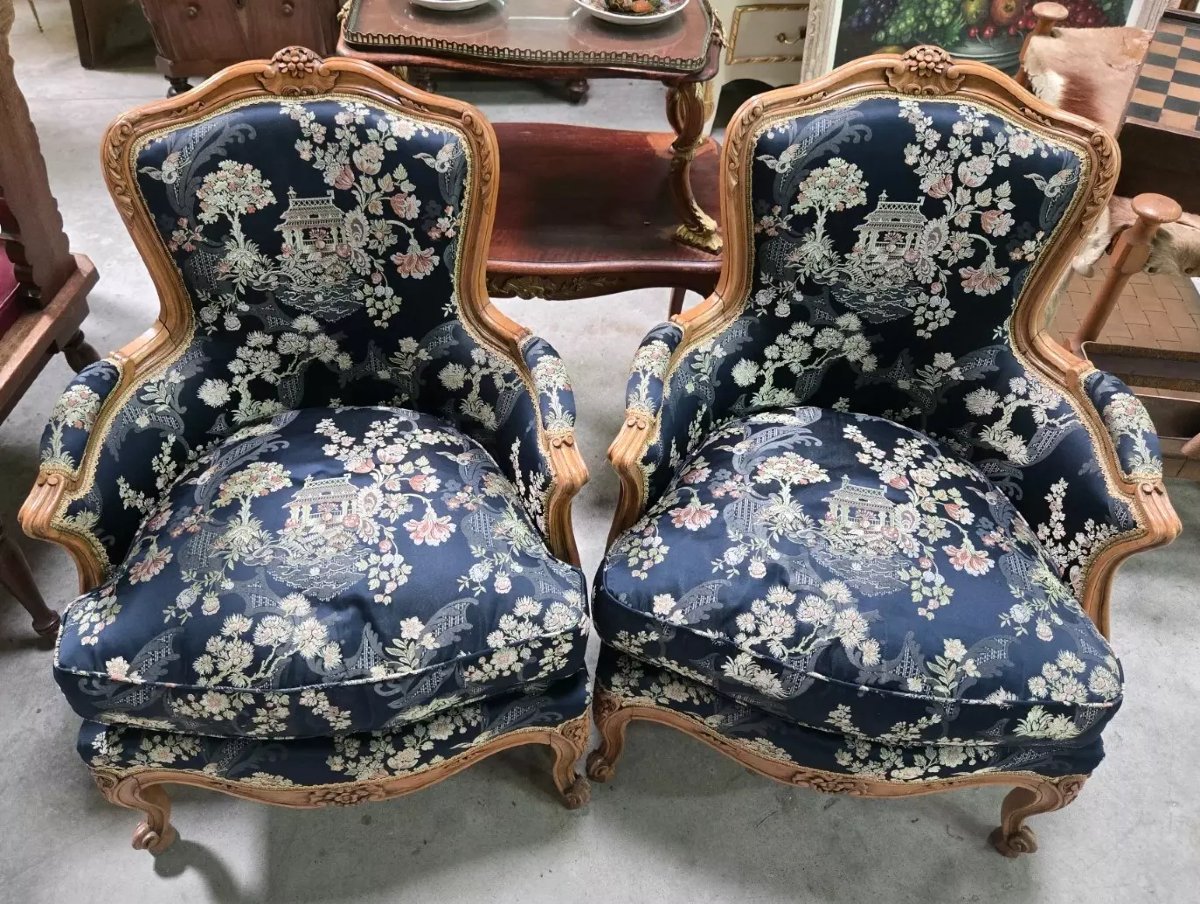 Paire de bergères de style Louis XV à tapisserie japonisante -photo-2