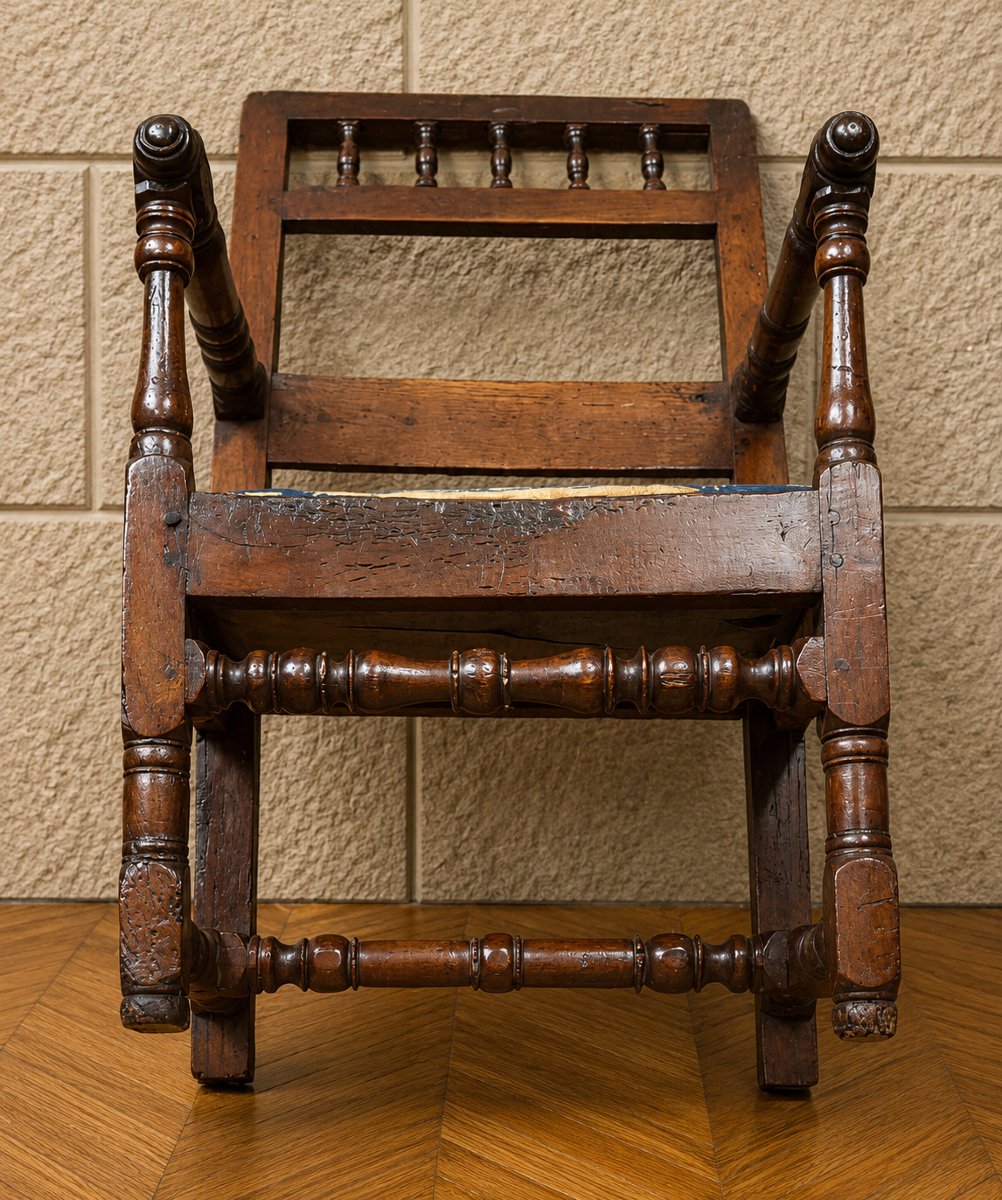 Louis XIII-style Antique Armchair In Walnut -photo-3