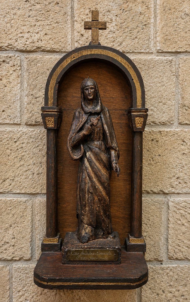 Statue de dévotion en bois sculpté, représentant la Vierge au Cœur douloureux et immaculé