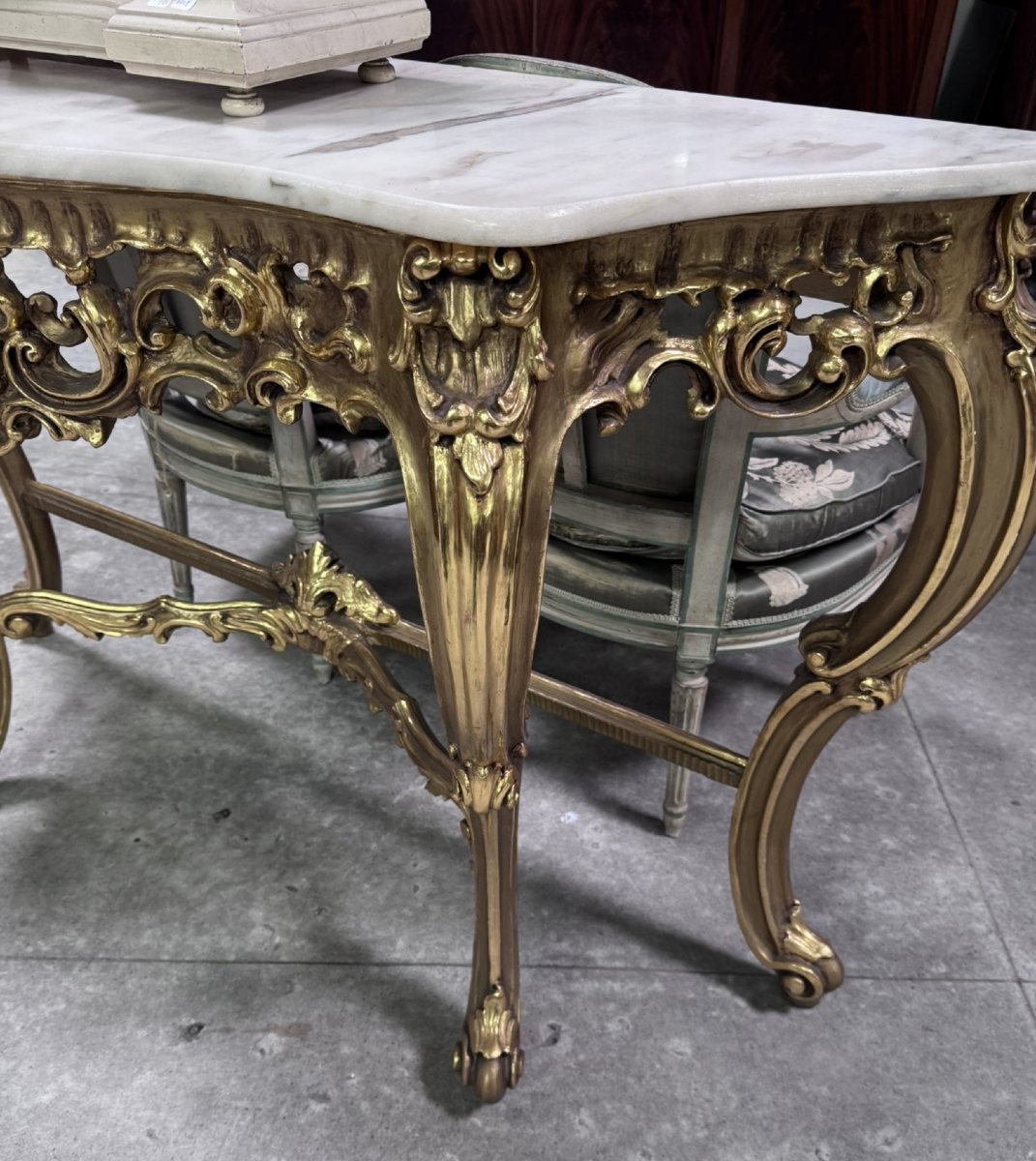 Importante console en bois doré sculpté – Dessus de marbre – Style Louis XV / Rocaille -photo-4