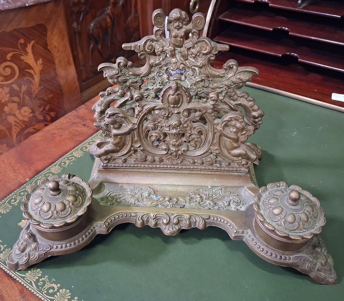 Important encrier en bronze aux angelots – Riche décor néo-Renaissance – XIXe siècle  -photo-2