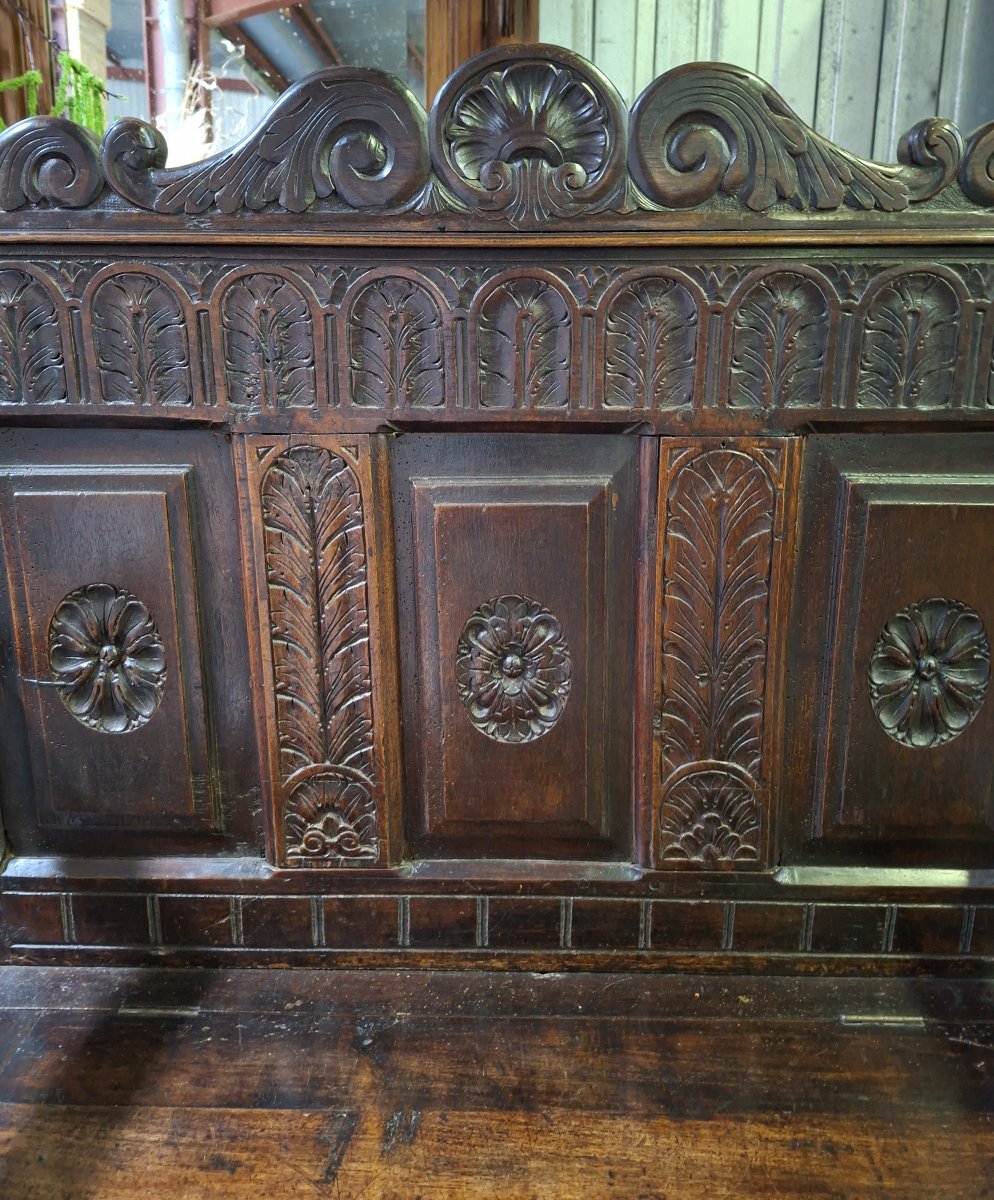 Banc coffre en bois richement sculpté – Style Renaissance – XIXe siècle -photo-1