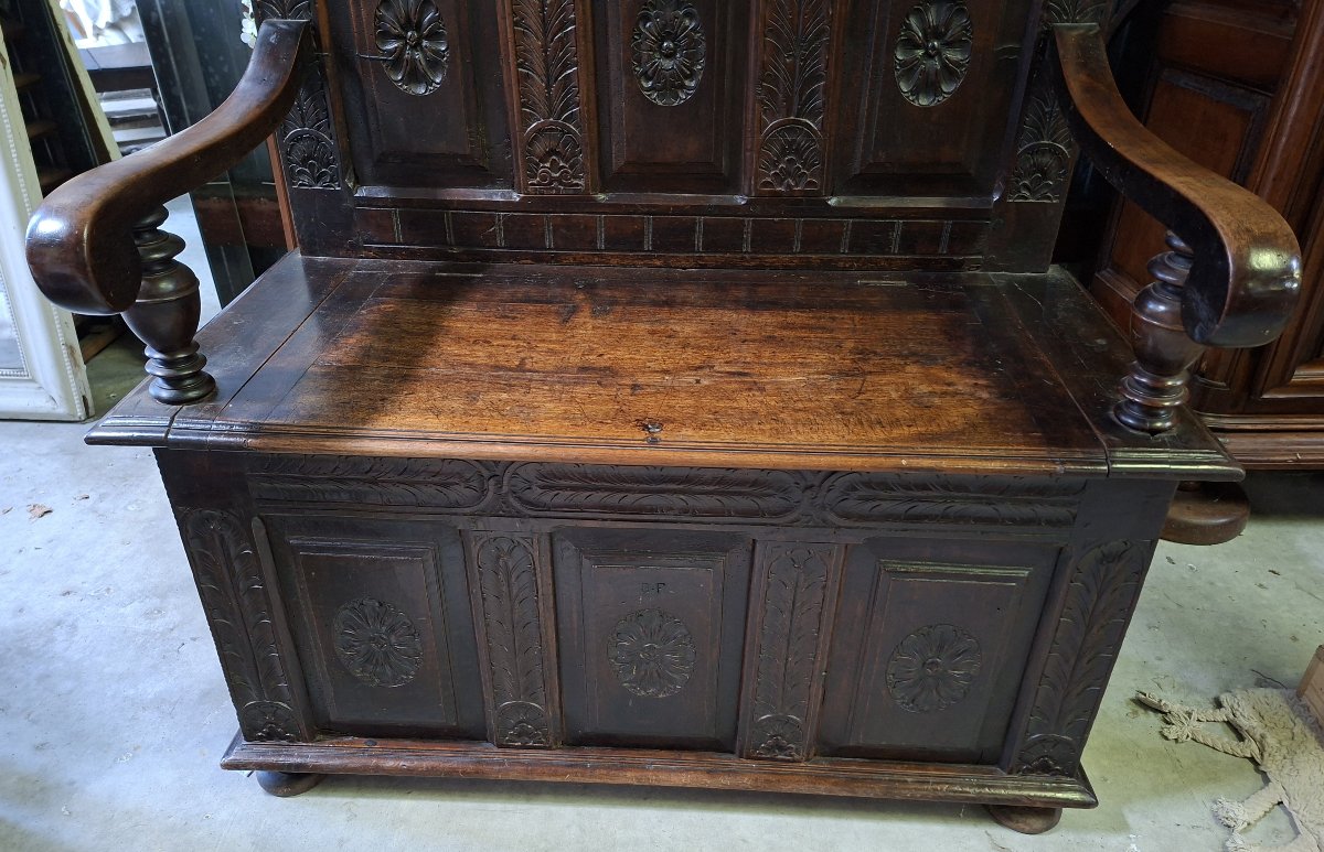 Banc coffre en bois richement sculpté – Style Renaissance – XIXe siècle -photo-2