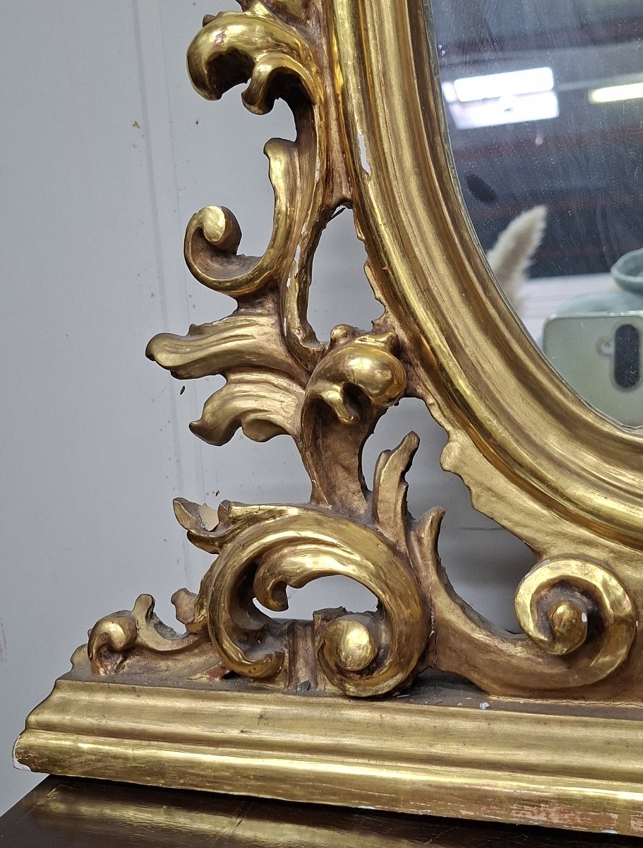 Grand miroir en bois sculpté et doré – Décor rocaille – XXe siècle-photo-3