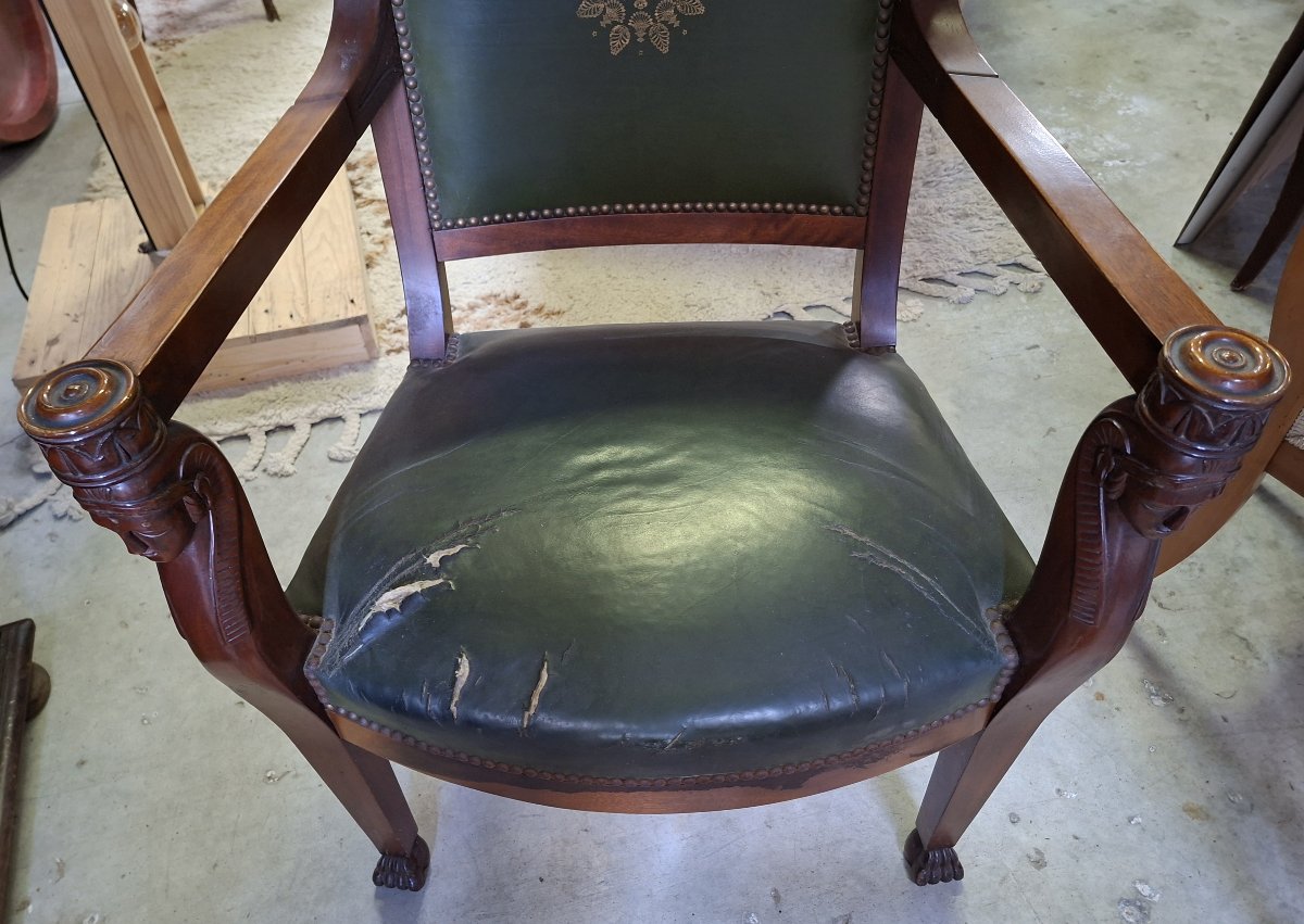 Fauteuil de bureau Empire à têtes d’Égyptiennes – Acajou et cuir vert -photo-3