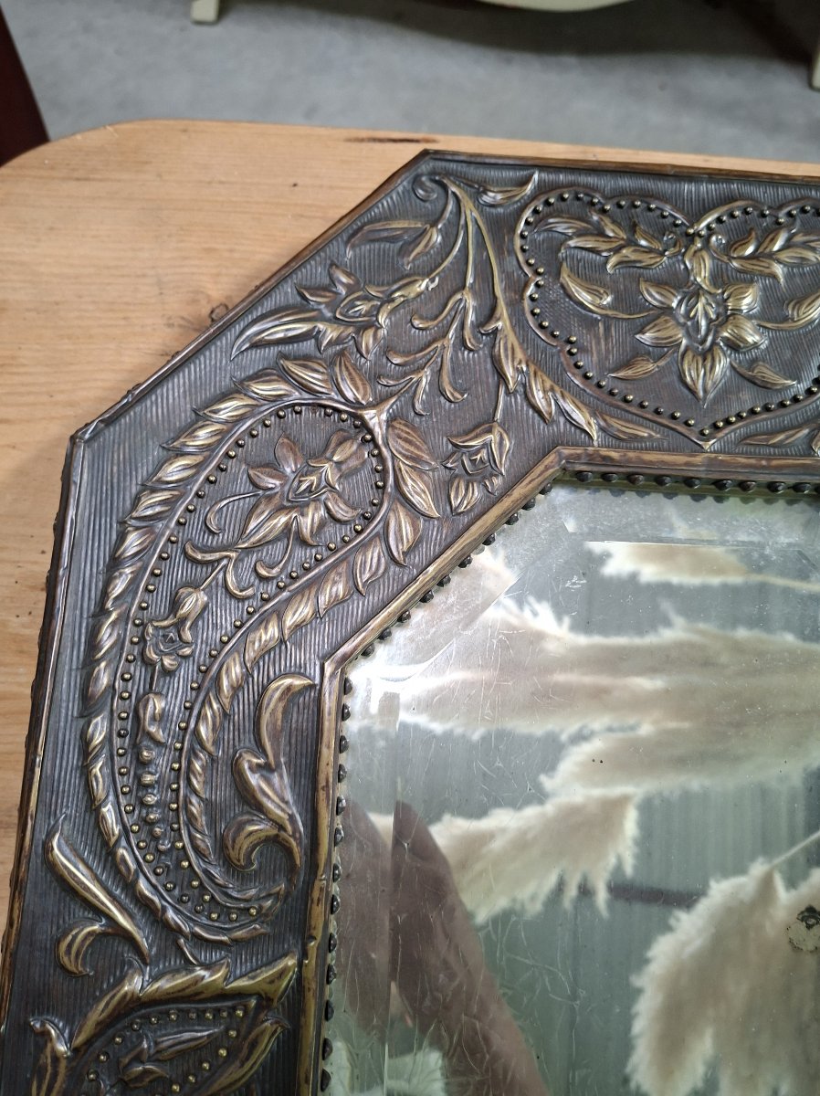 Miroir octogonal en cuivre repoussé – Décor floral et orientaliste -photo-3