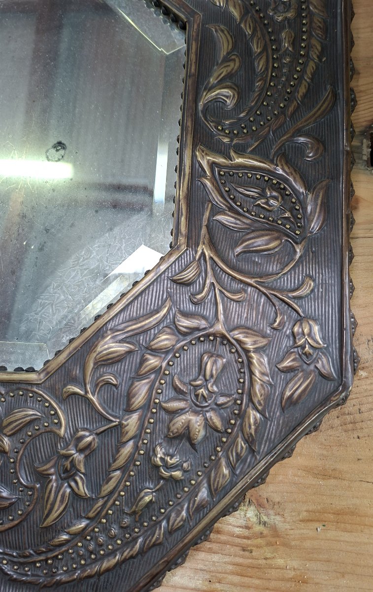 Miroir octogonal en cuivre repoussé – Décor floral et orientaliste -photo-2