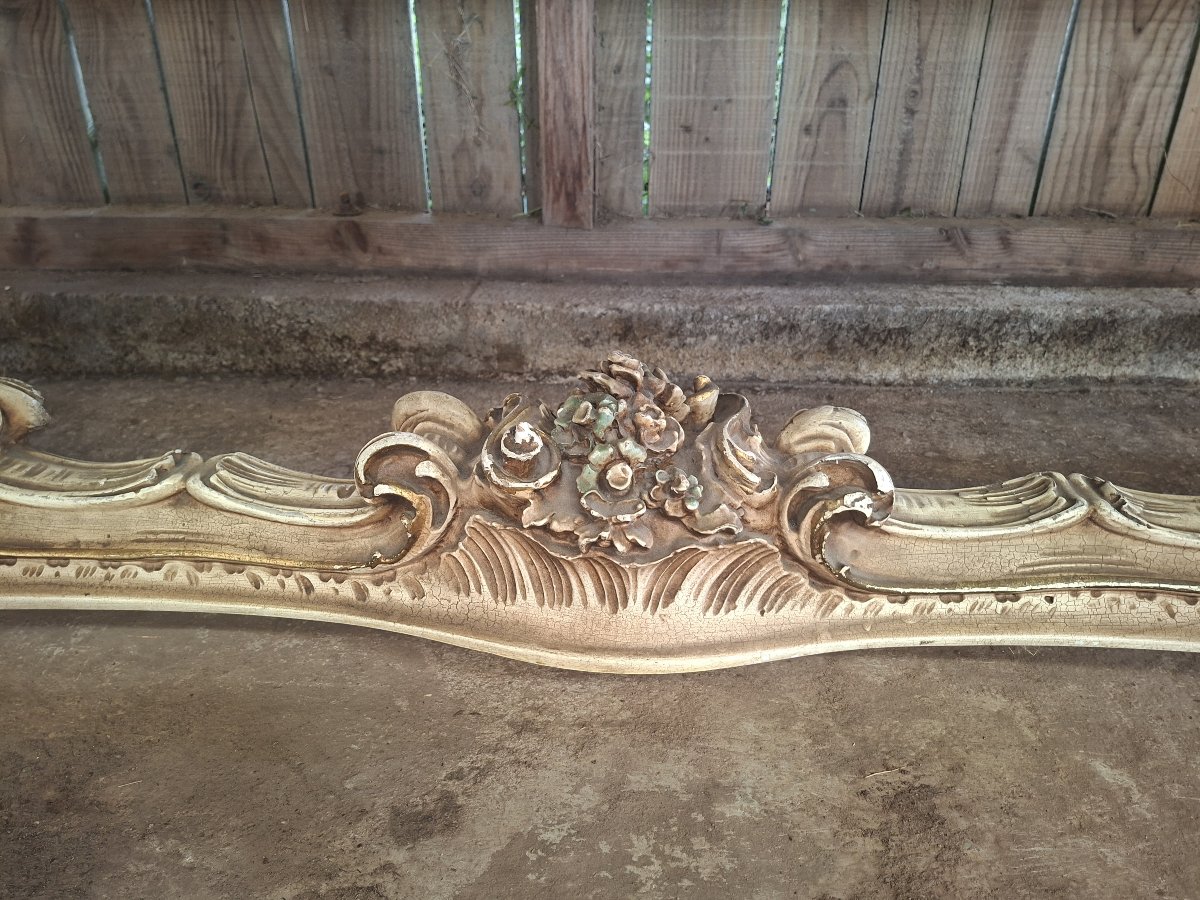 A Large Louis XV-style Dining Table, Richly Carved And Accented With Gilding-photo-2