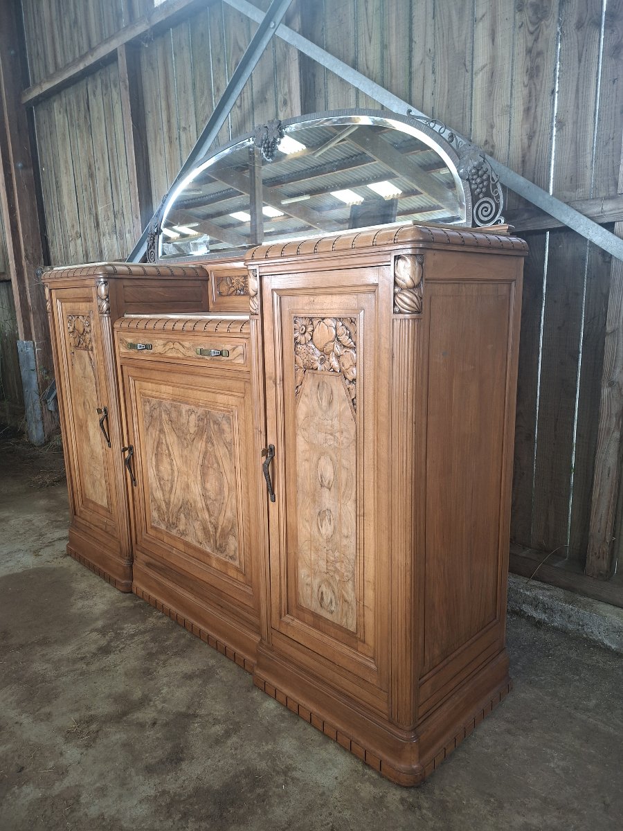 Buffet Art Déco en noyer sculpté avec miroir – vers 1930-photo-4