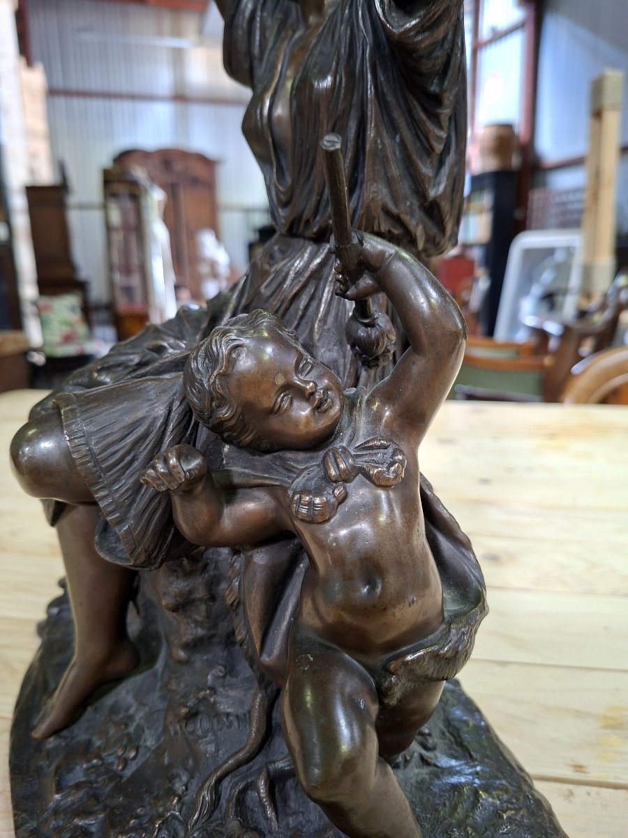 Importante sculpture en bronze – Femme dansant avec putto – Signée Lequesne – XIXe-photo-2