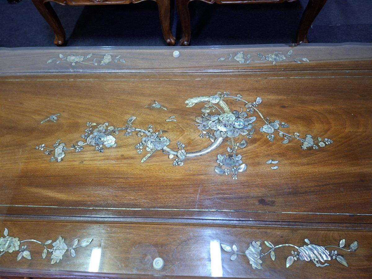 Chinese Coffee Table Made Of Carved Wood With Mother-of-pearl Inlays – 20th Century -photo-1