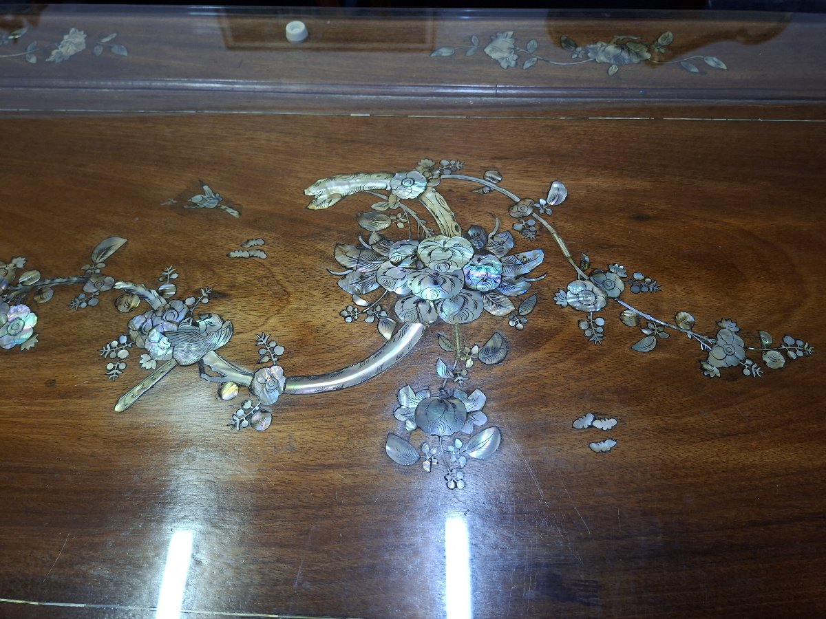 Chinese Coffee Table Made Of Carved Wood With Mother-of-pearl Inlays – 20th Century -photo-2
