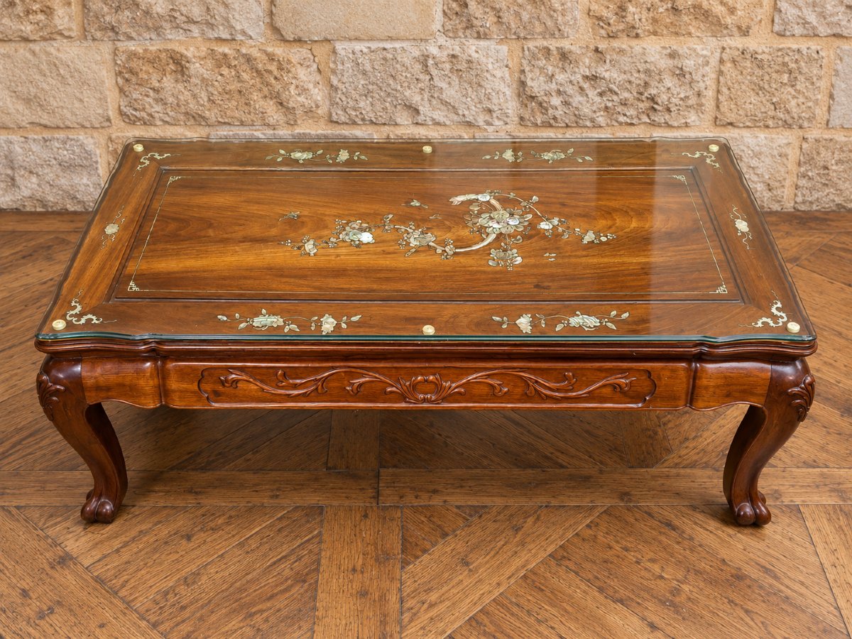 Chinese Coffee Table Made Of Carved Wood With Mother-of-pearl Inlays – 20th Century 