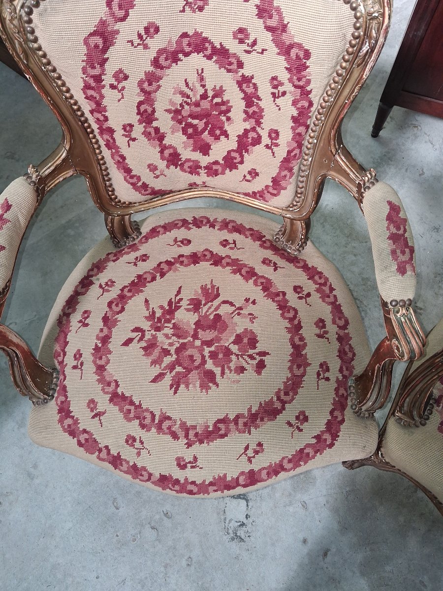 Paire de fauteuils dorés de style Louis XV – Tapisserie au petit point -photo-2