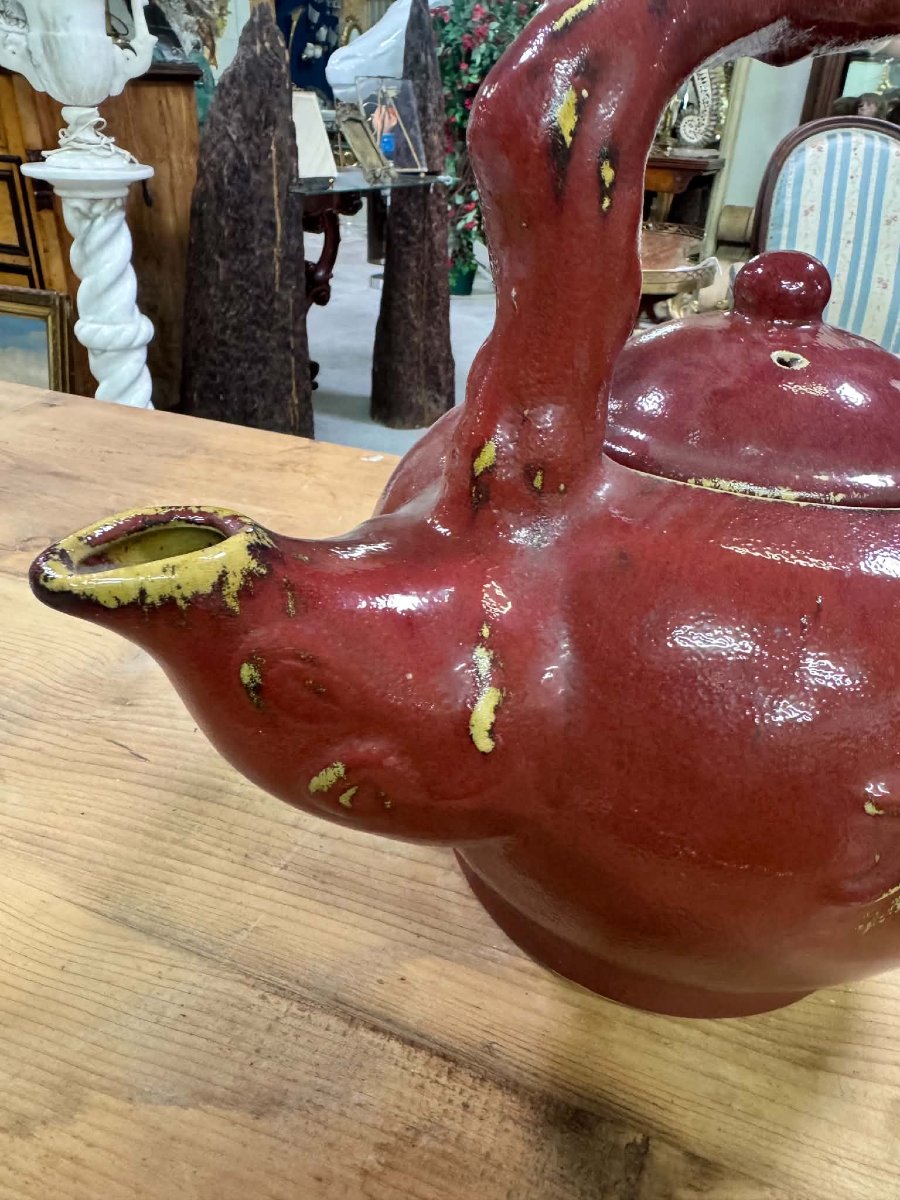 Grande théière chinoise en céramique émaillée rouge – Décor de caractères en relief -photo-4