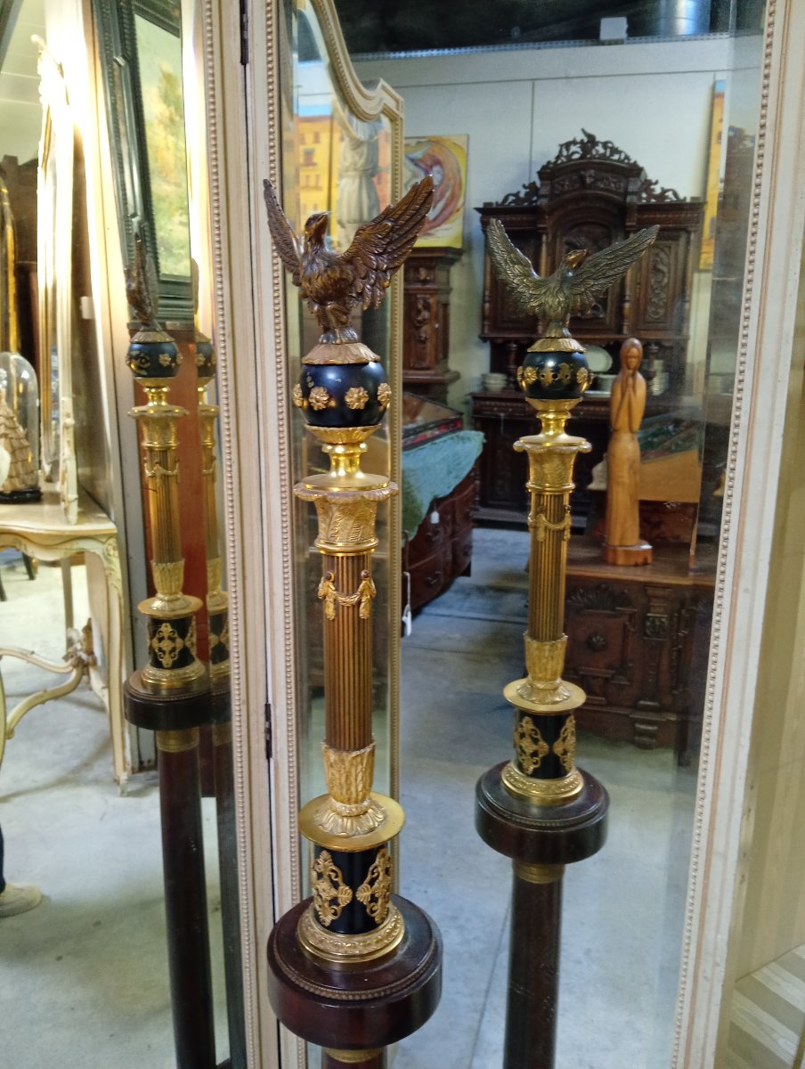Rare colonne sellette en acajou et bronze doré, surmontée d’un aigle – époque Empire -photo-1