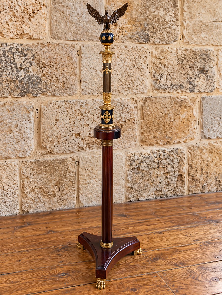 Rare colonne sellette en acajou et bronze doré, surmontée d’un aigle – époque Empire 