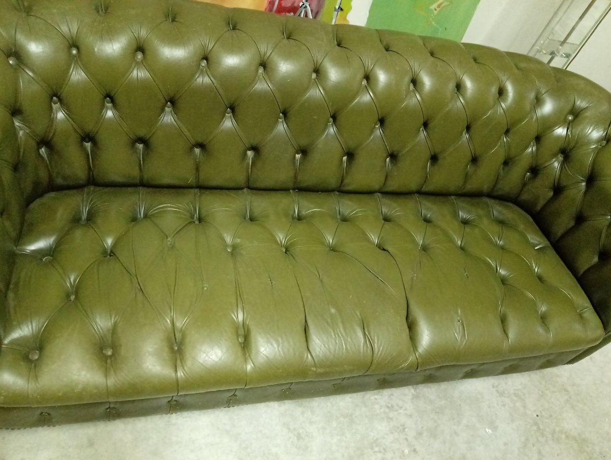 Grand canapé Chesterfield en cuir vert capitonné – 3 places-photo-2