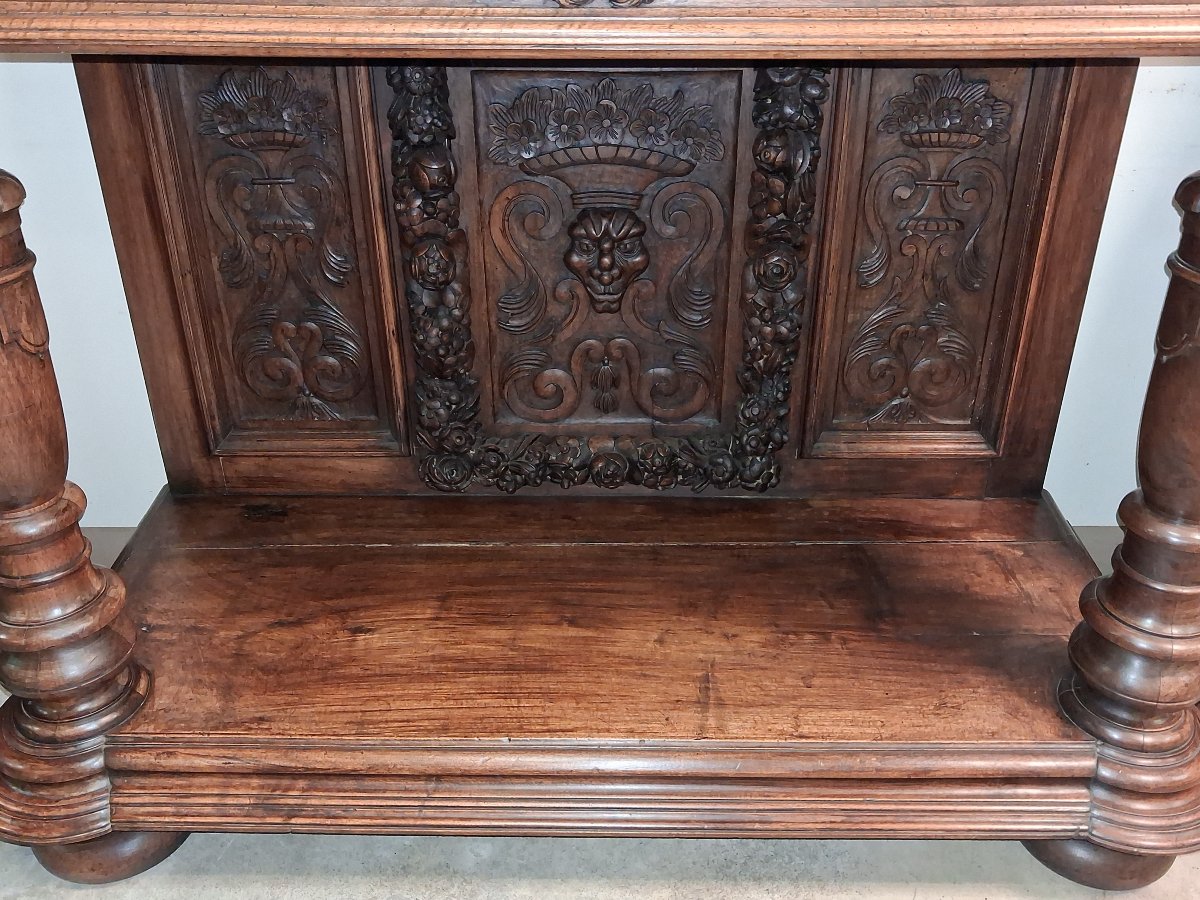 Important cabinet d’apparat en noyer sculpté – Style Renaissance – XIXe siècle -photo-4