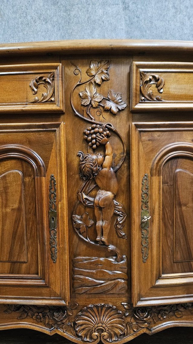 Large Carved Walnut Sideboard / Credenza—with Putto Decoration—20th Century -photo-2