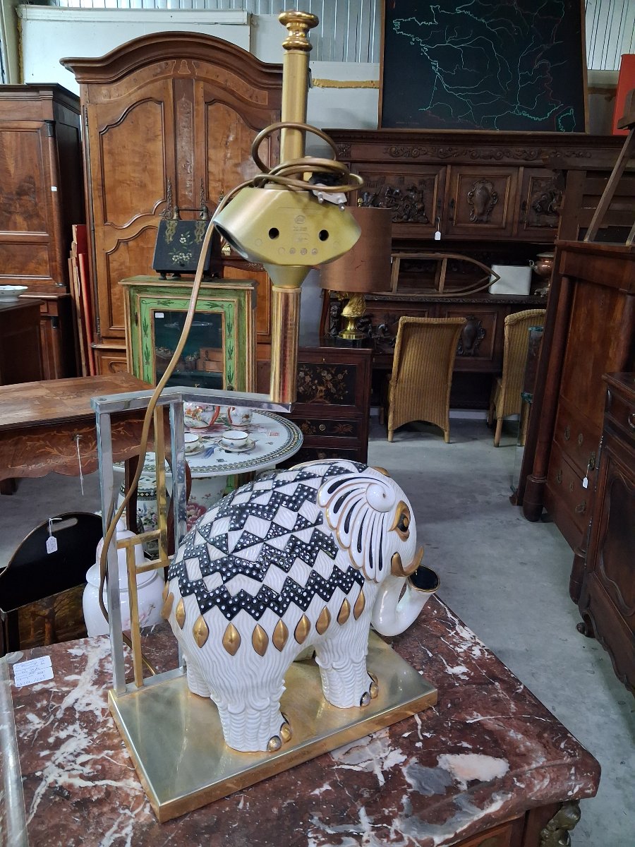 Porcelain And Gilded Brass Elephant Lamp – Attributed To Giulia Mangani – Italy, Circa 1970-photo-3