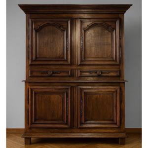 Cabinet époque Louis XIII En Chêne Massif 