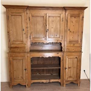 Very Important Franc Comtois Buffet 18th Century In Fir 