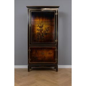Pretty Chinese Display Case In Lacquer And Painted Motifs, 20th Century