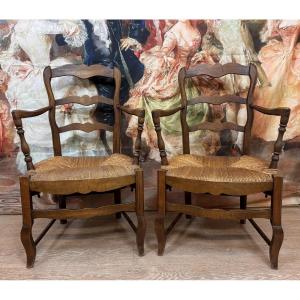 Paire de fauteuils style Louis XV