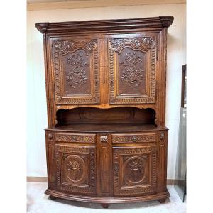 18th Century Alsatian Sideboard In Walnut 