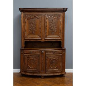 Buffet Alsacien époque XVIIIeme en noyer 