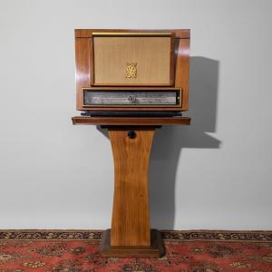 Rare Radio The Voice Of His Master With Amplifier Column