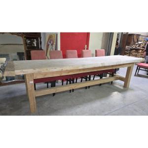 Travail d'Art Populaire grande table en bois massif entiérement sablée / 335cm