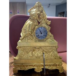 Très grande Pendule époque Empire en bronze doré