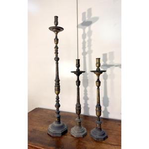 3 piques ciérges en laiton et bronze doré époque XVIIIeme