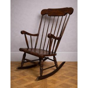 Fauteuil à bascule ancien en bois – rocking-chair style Windsor - XXeme 