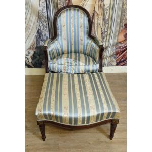 Méridienne / chaise longue style Louis XVI en noyer avec repose-pieds – XIXᵉ siècle