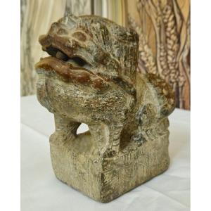 Sculpture asiatique Chien de fo / en pierre sculptée / Chine fin XIXeme
