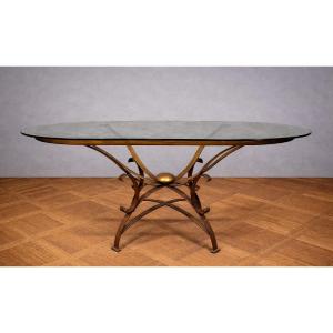 Grande table de salle a manger en métal doré et plateau en verre – Travail des années 1950-1970