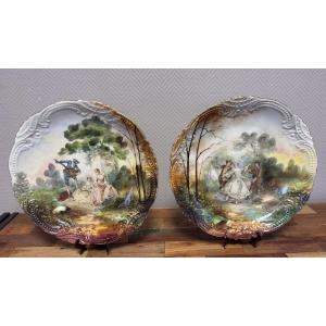 Pair Of Large Limoges Porcelain Dishes - Gallant Decor, P.d Limoges, Late 19th Century