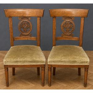 Paire De Chaises D’époque Restauration, En Noyer