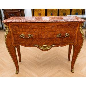 Rare commode perruquière a un tiroir de style Louis XV en marqueterie 