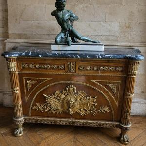 Large, Ornate Louis XV-style Mahogany Chest Of Drawers With Gilded Bronze Fittings 