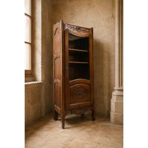 Carved Walnut Display Cabinet – Louis XV Style, Early 20th Century