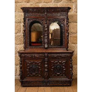 Large, Richly Carved Renaissance-style Two-piece Sideboard – “anno 1634”