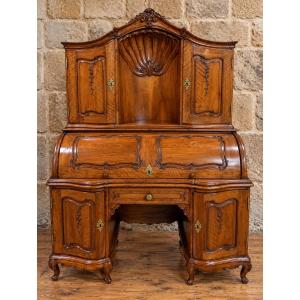 Important Carved Walnut Cylinder Desk – Louis XV Period – 18th Century